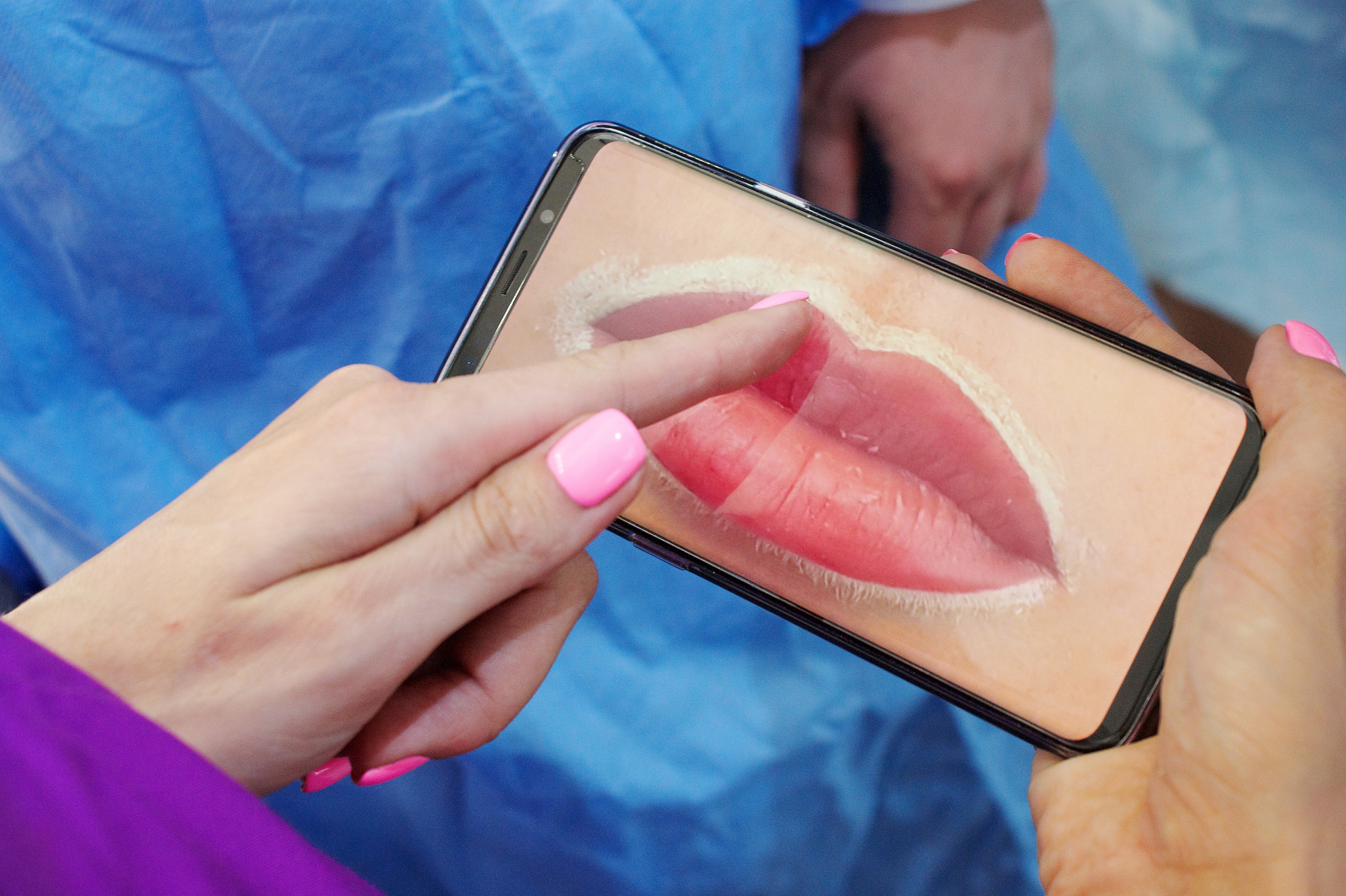 Kurs: Lip Blush PMU - Bare Online kurs med start kit 15,000 - Kurs