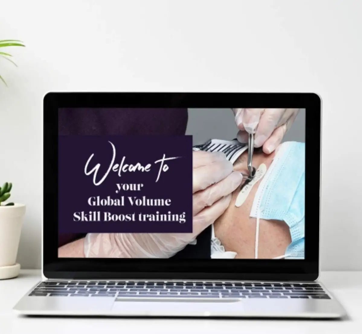 Bli en utdannet vippetekniker med Nouveau Lashes Norge