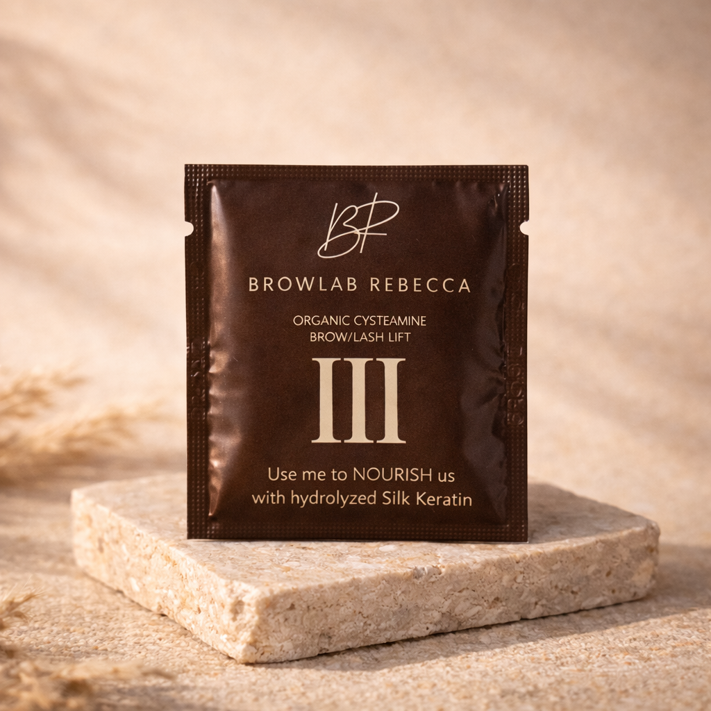 BROWLAB: Cysteamine Lashlift and Brow Lamination STEP 3 NOURISH - Brow lamination