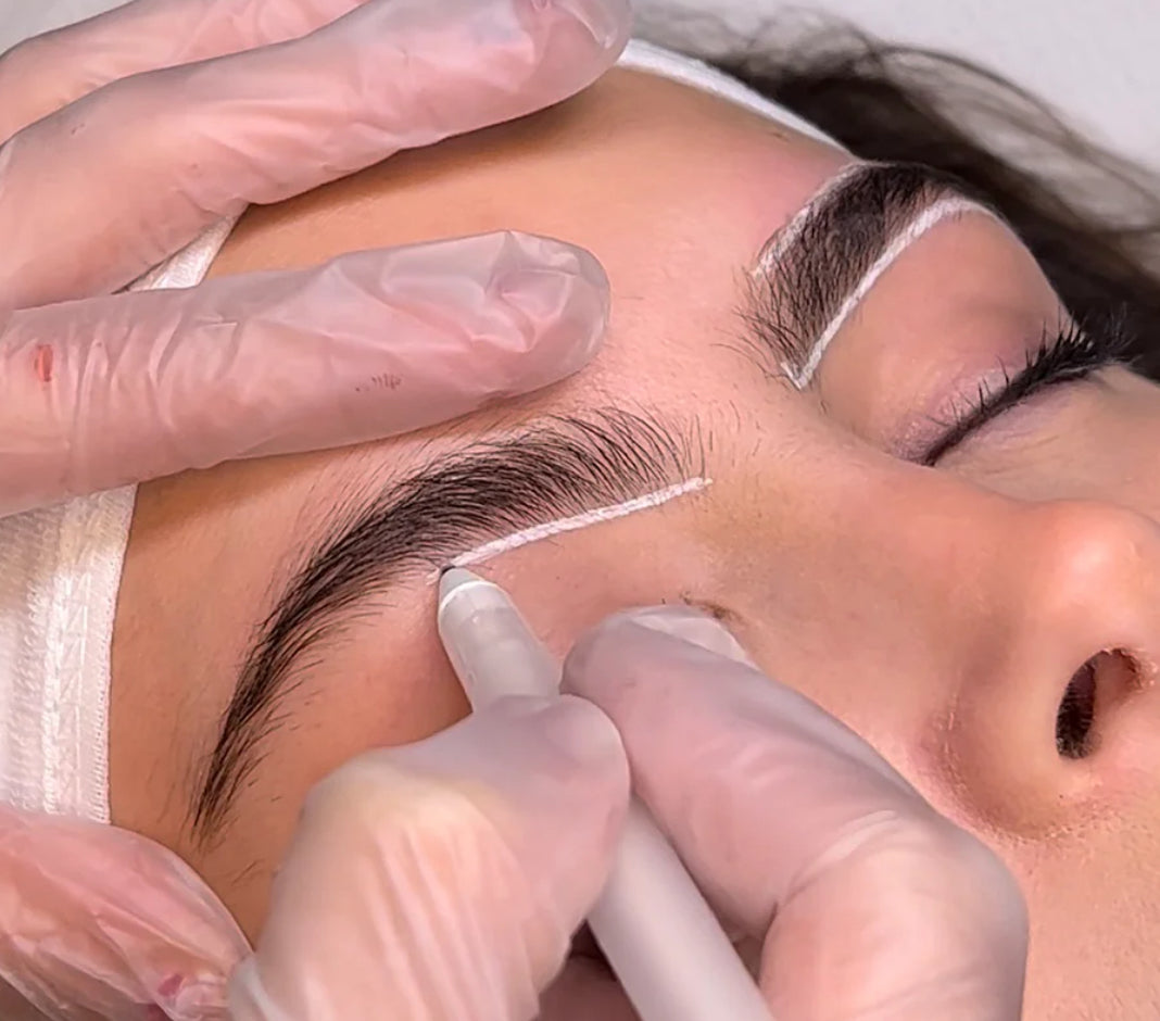 The Brow Definer